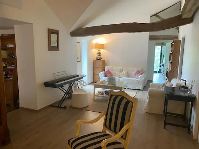 Annicq Et Georges-Marie Bed & Breakfast Couret