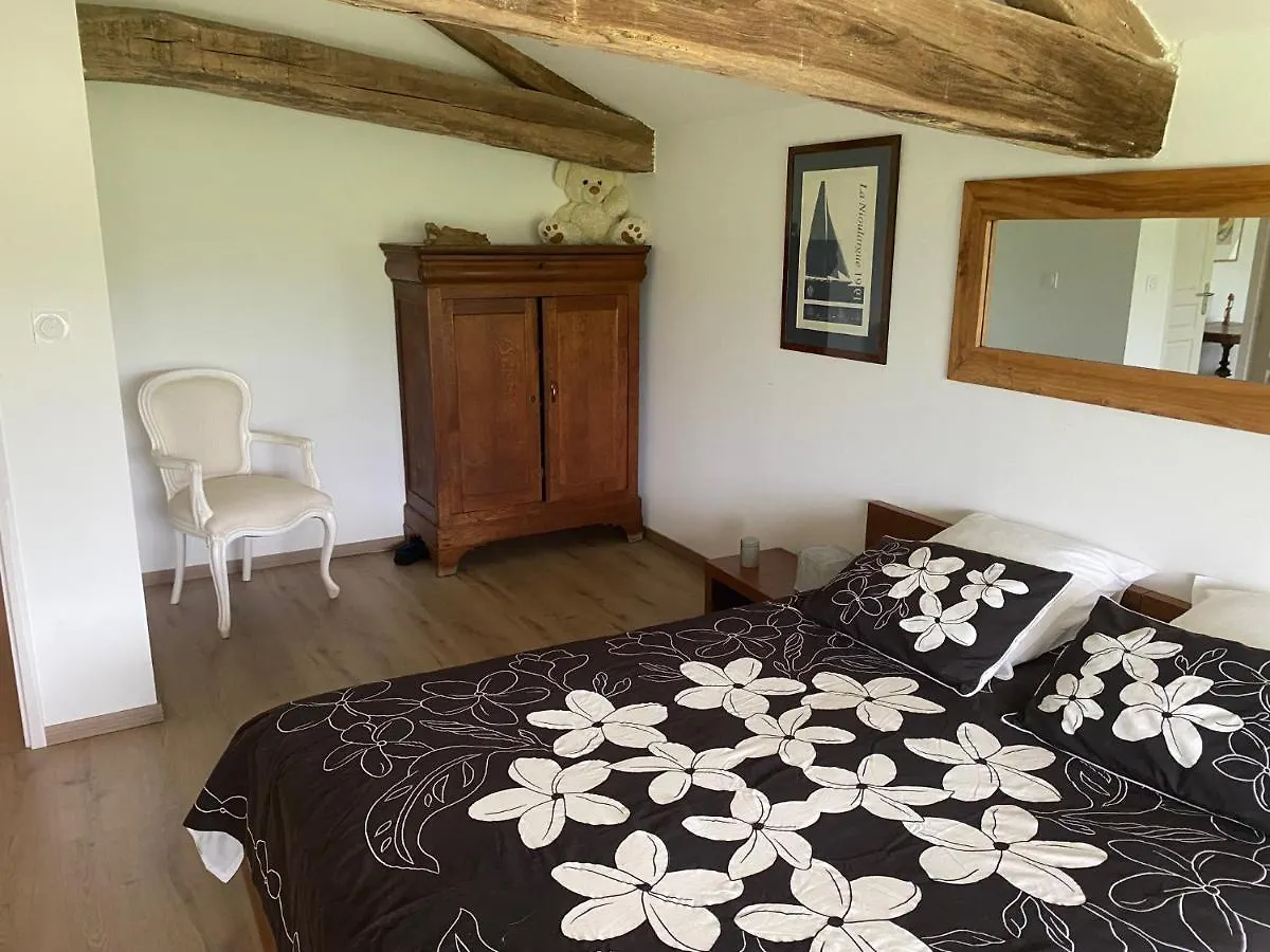 Annicq Et Georges-Marie Bed & Breakfast Couret 0*,  France